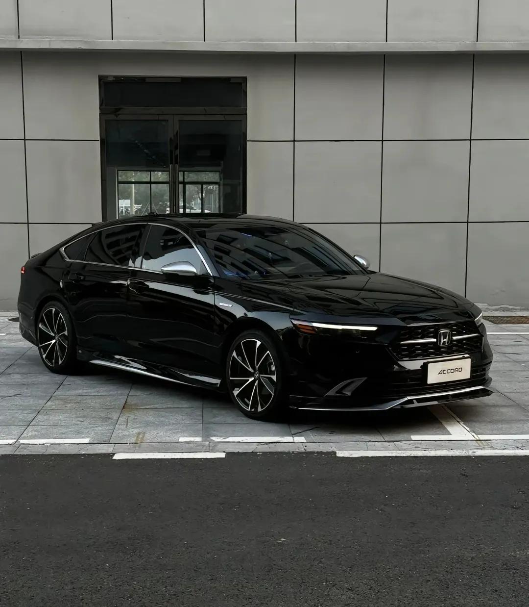 誰才是最安靜的中級轎車?亞洲龍、雅閣、帕薩特隔音PK!