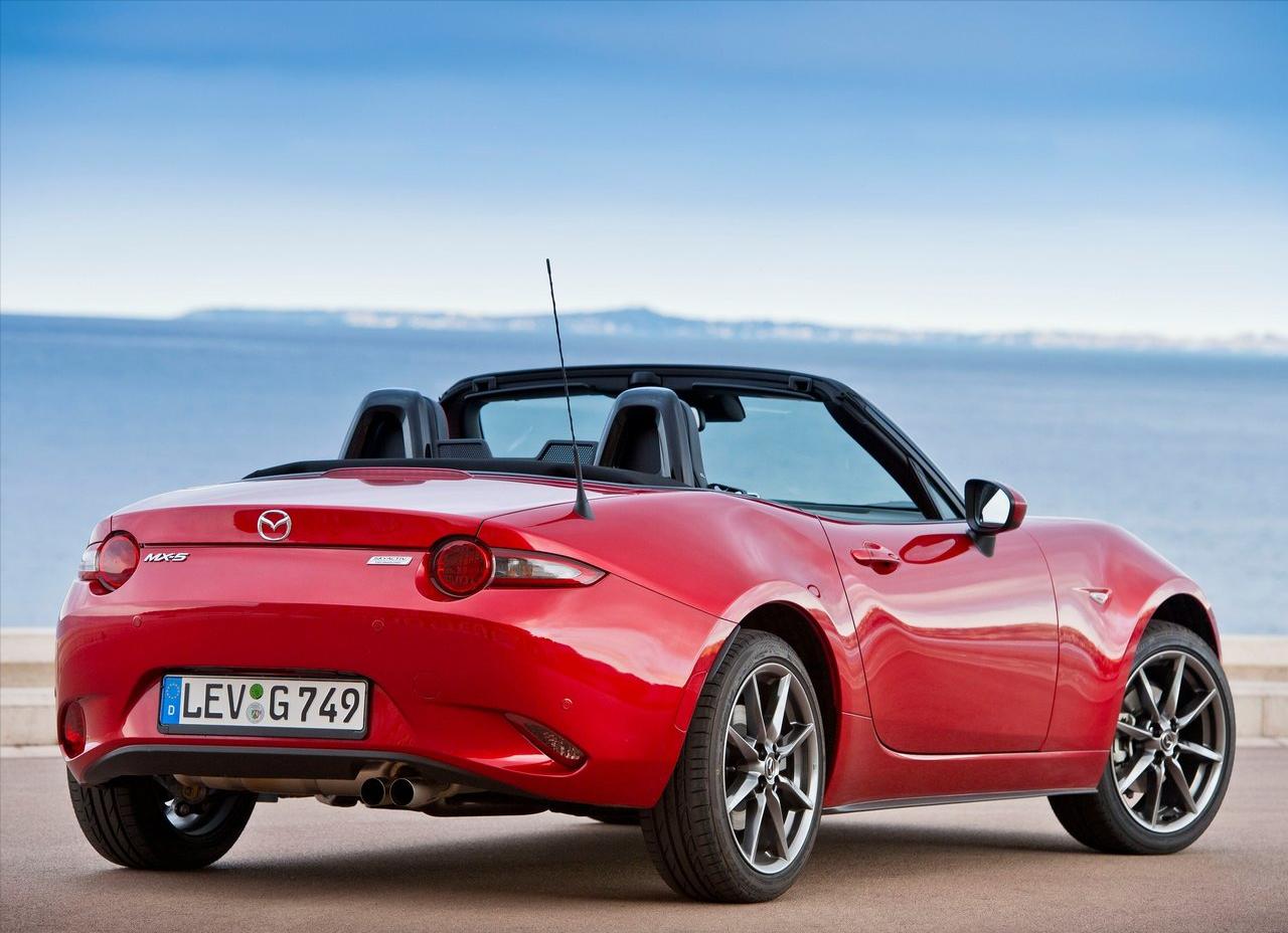 新一代馬自達(dá)MX-5采用全新2.5L自然進(jìn)氣引擎,6MT手動變速箱!