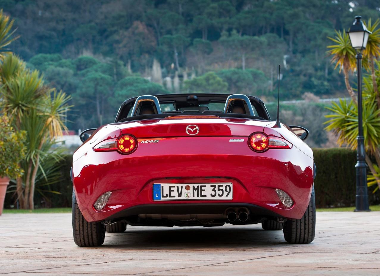 新一代馬自達(dá)MX-5采用全新2.5L自然進(jìn)氣引擎,6MT手動變速箱!