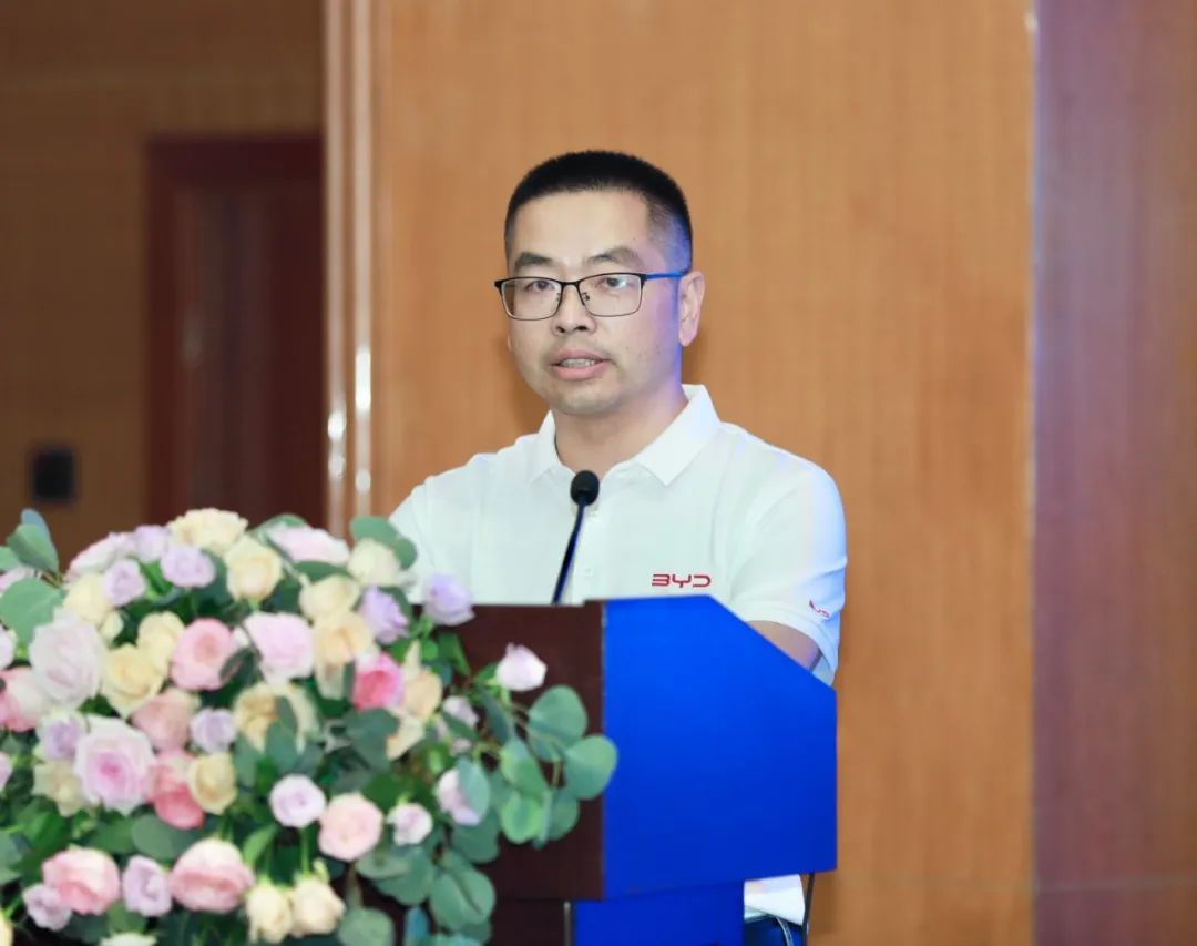 比亞迪叉車經營性租賃發布會在北京舉行